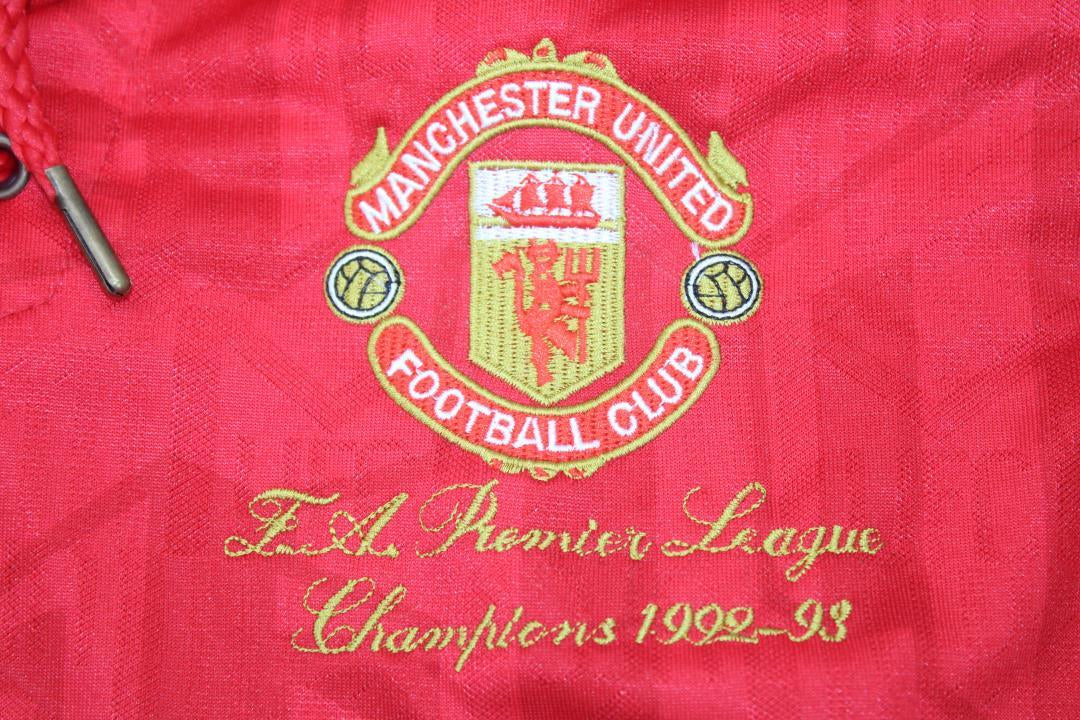 Camisa Manchester United Manga Longa 93/94 - Versão Retrô "Beckham" Nº 28