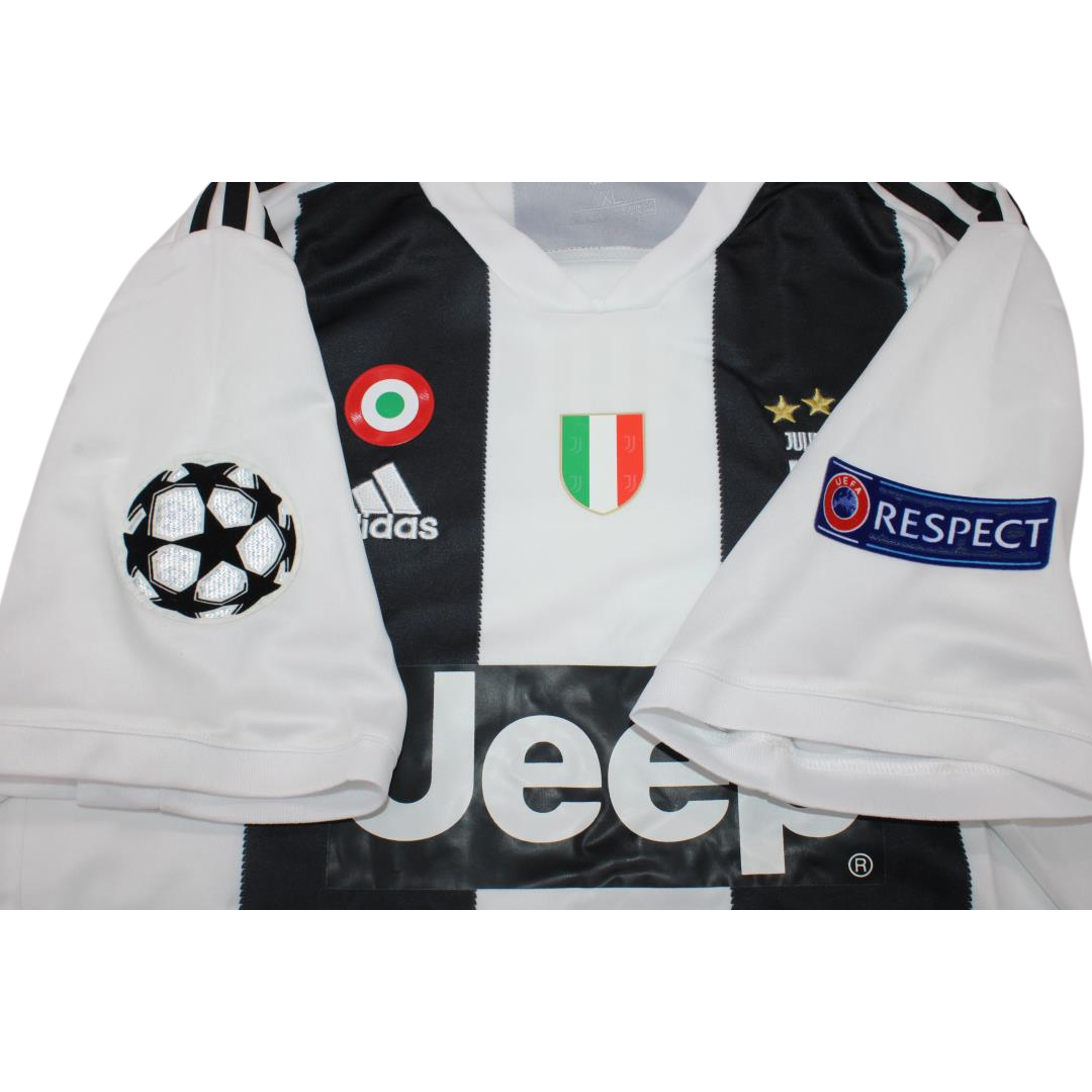 Camisa Retrô Juventus Home UCL Versão 18/19 "Cristiano Ronaldo" N°7