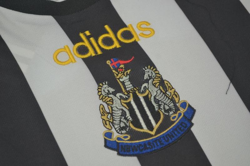 Camisa Newcastle United Home 97/99 - Versão Retrô "Asprilla" Nº 11
