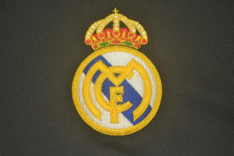 Camisa Real Madrid Away 04/05 - Versão Retrô