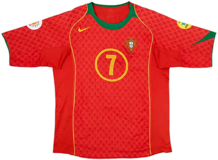 Camisa Retrô Portugal Home 2004 "Figo" N°.7