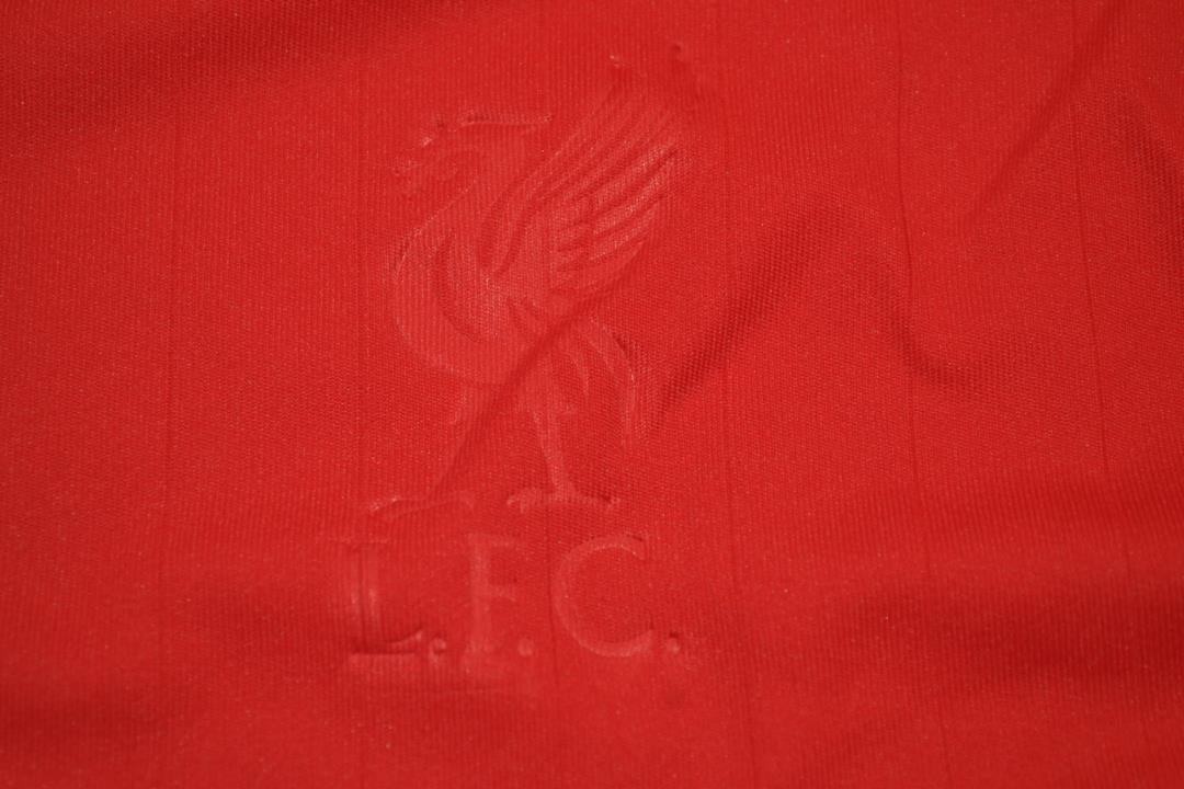 Camisa Liverpool Home 06/08 - Versão Retrô "Gerrard" Nº 8