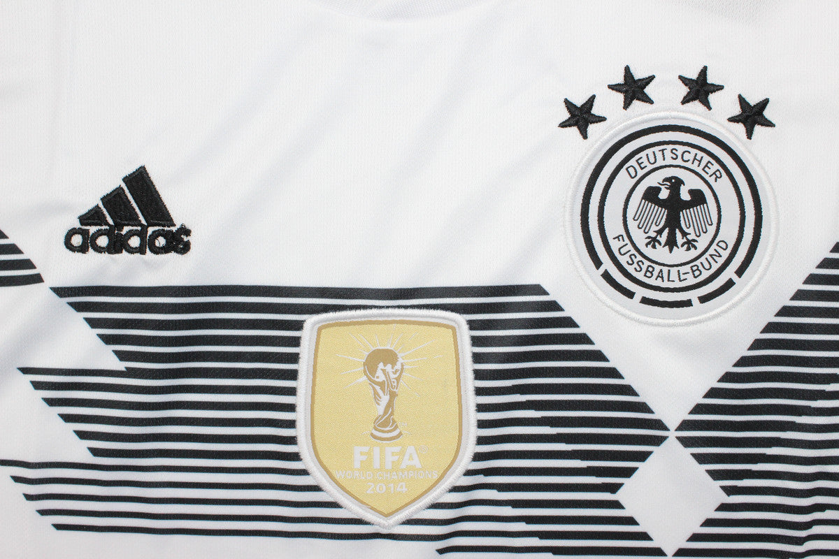 Camisa Retrô Alemanha Home 2018 "Kroos" N°.8