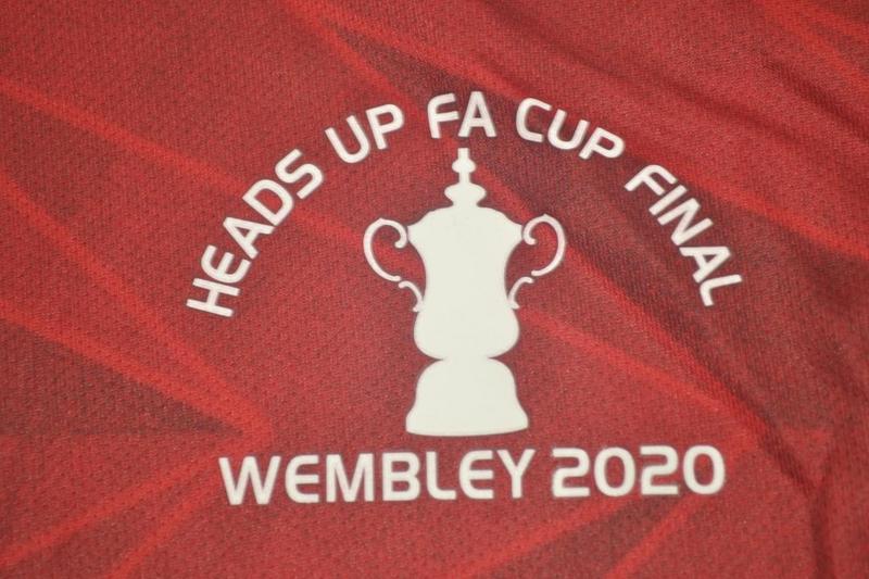 Camisa Arsenal FA Cup Final 2020 - Versão Retrô "Aubameyang" Nº 14