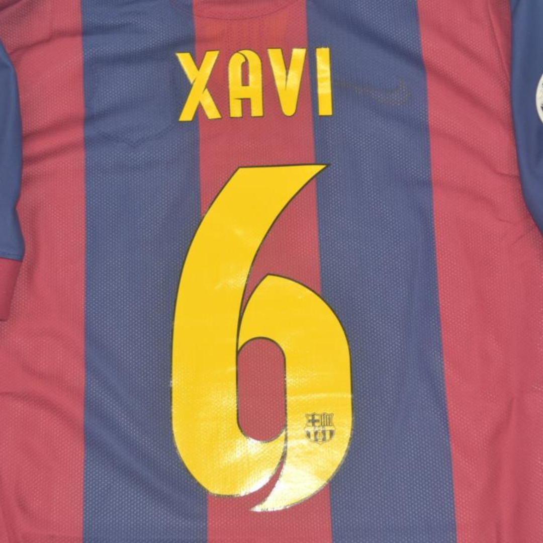 Camisa Barcelona Home 14/15 - Versão Retrô "Xavi" Nº 6