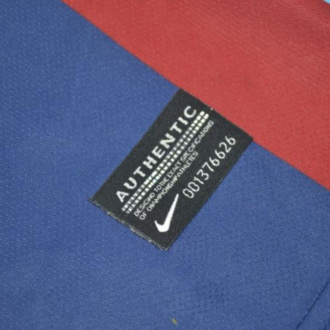 Camisa Barcelona Home 10/11 - Versão Retrô "Xavi" Nº 6