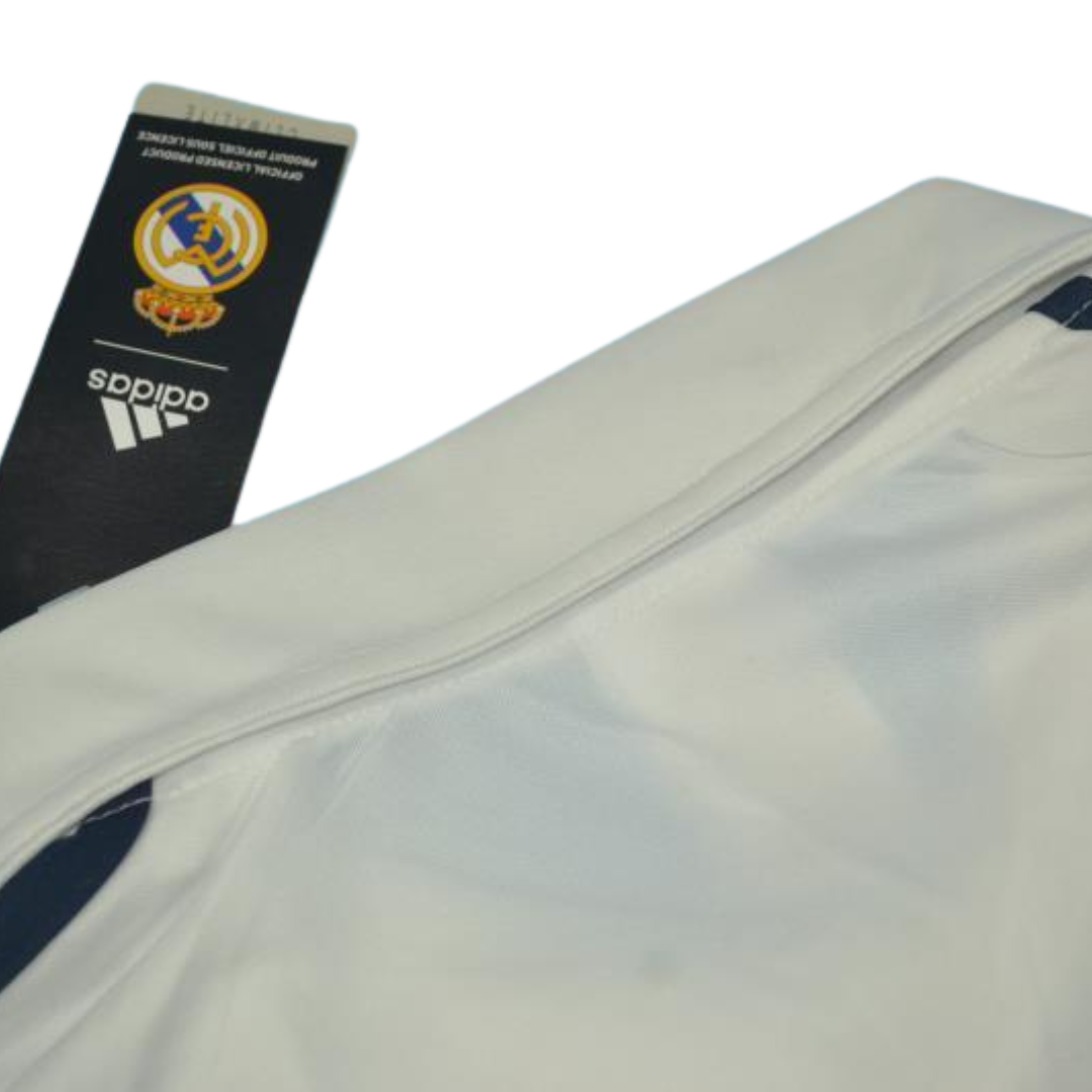 Camisa Real Madrid UCL Final Home 2002 - Versão Retrô "Guti" Nº 14