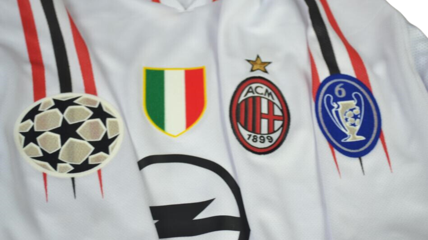 Camisa Retrô Milan Away UCL Versão 04/05 "Kaká" N°.22
