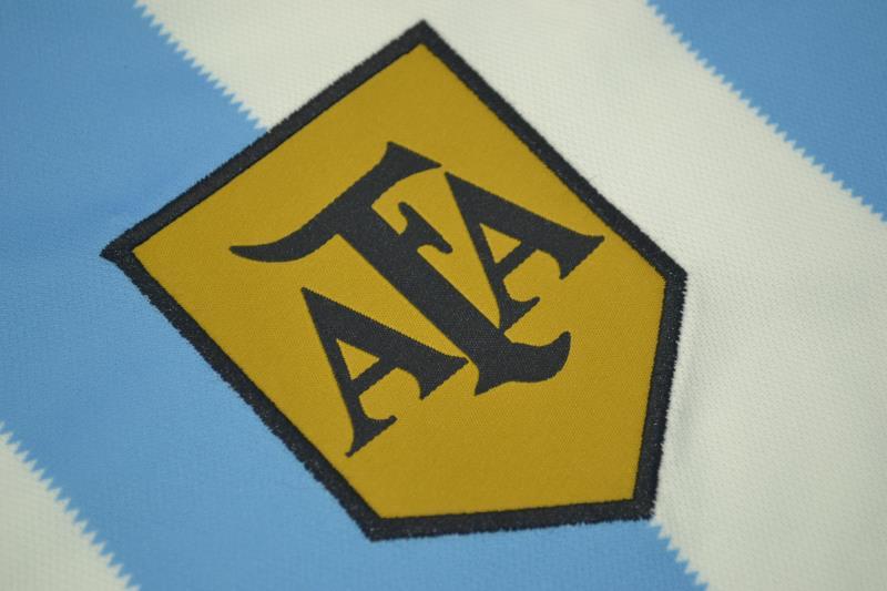 Camisa Retrô Argentina Home 1978 "Kempes" N°.10