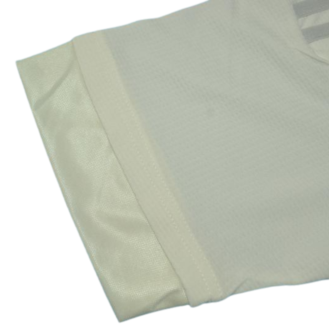 Camisa Real Madrid Home 15/16 - Versão Retrô "Modric" Nº 19