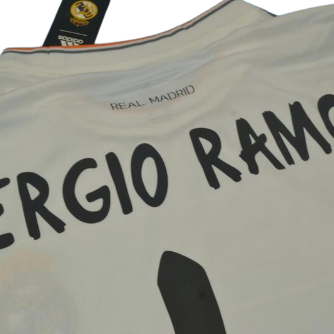 Camisa Real Madrid Manga Longa 13/14 - Versão Retrô "Sergio Ramos" Nº 4