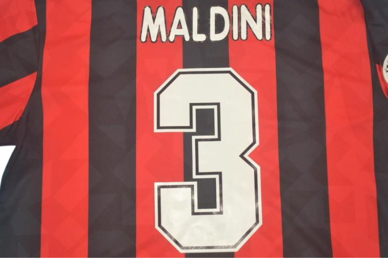 Camisa Retrô Milan Home 93/94 "Maldini" N°.3