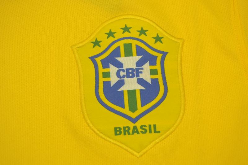 Camisa Retrô Brasil Home 2006