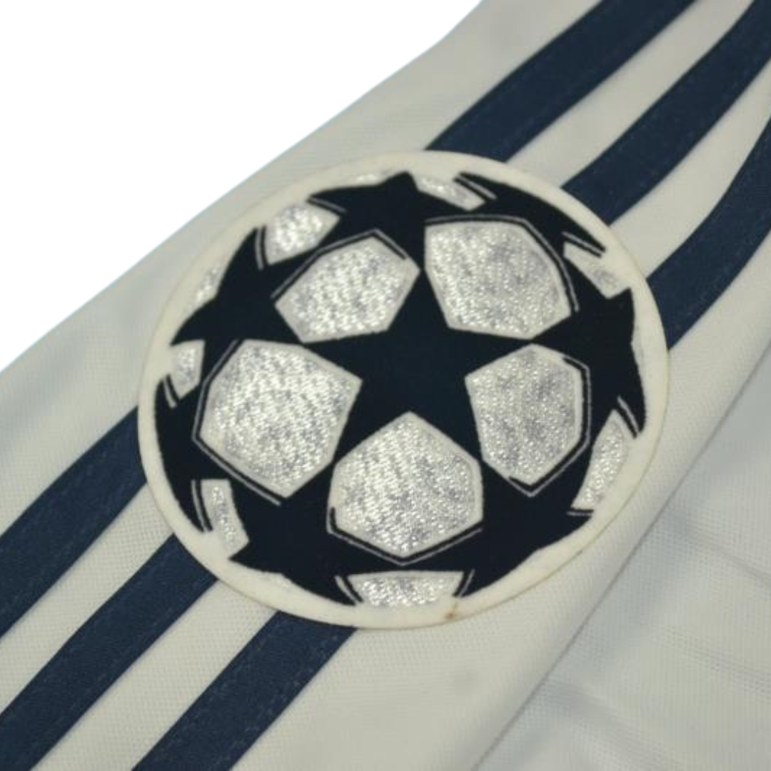 Camisa Real Madrid UCL Final Home 2002 - Versão Retrô "Guti" Nº 14