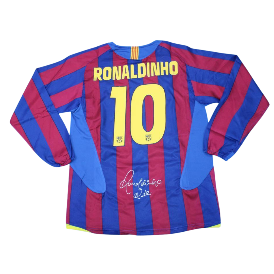 Camisa Barcelona Manga Longa 05/06 - Versão Retrô "Ronaldinho" Nº 10