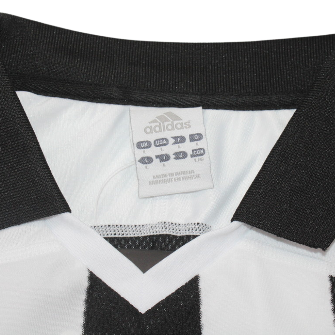 Camisa Newcastle United Home 03/05 - Versão Retrô "Munez" Nº 26