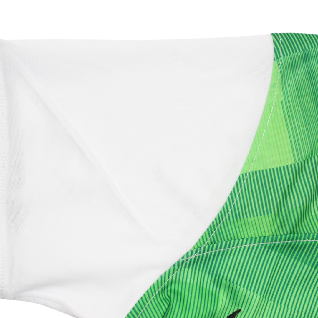 Camisa Liverpool Feminina 23/24 - Versão Retrô