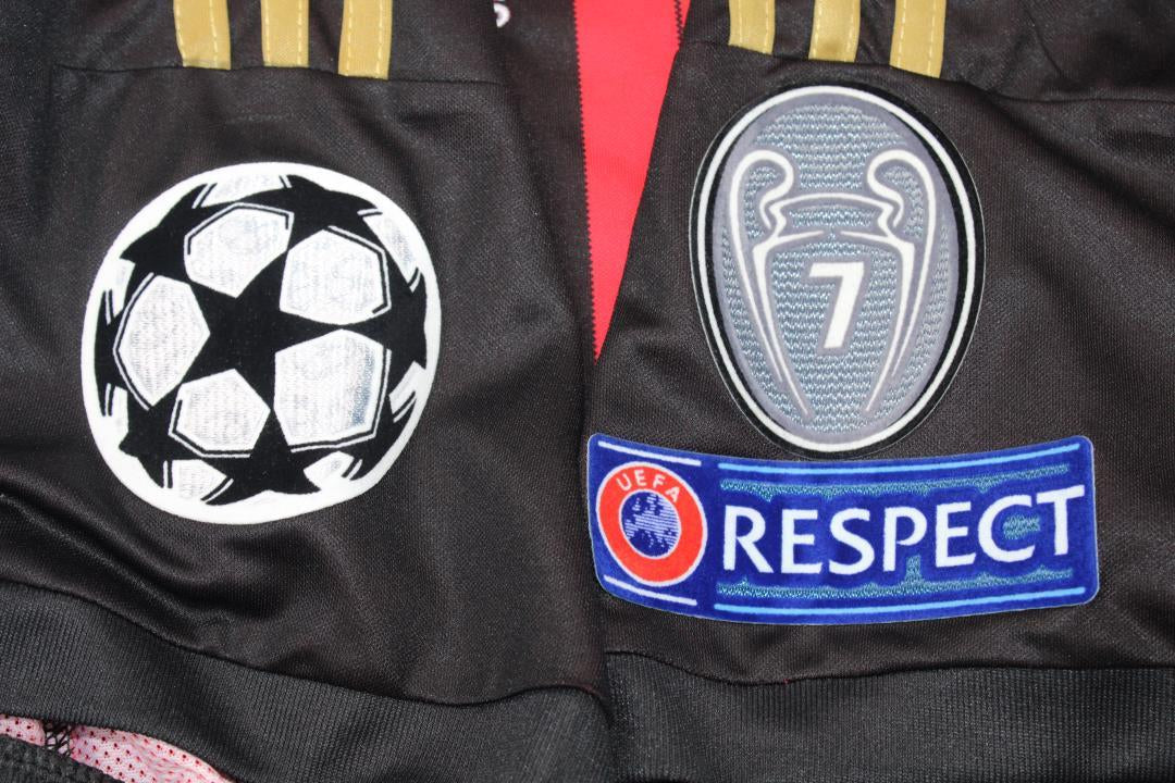 Camisa Retrô Milan Home UCL Versão 13/14 "Kaká" N°.22