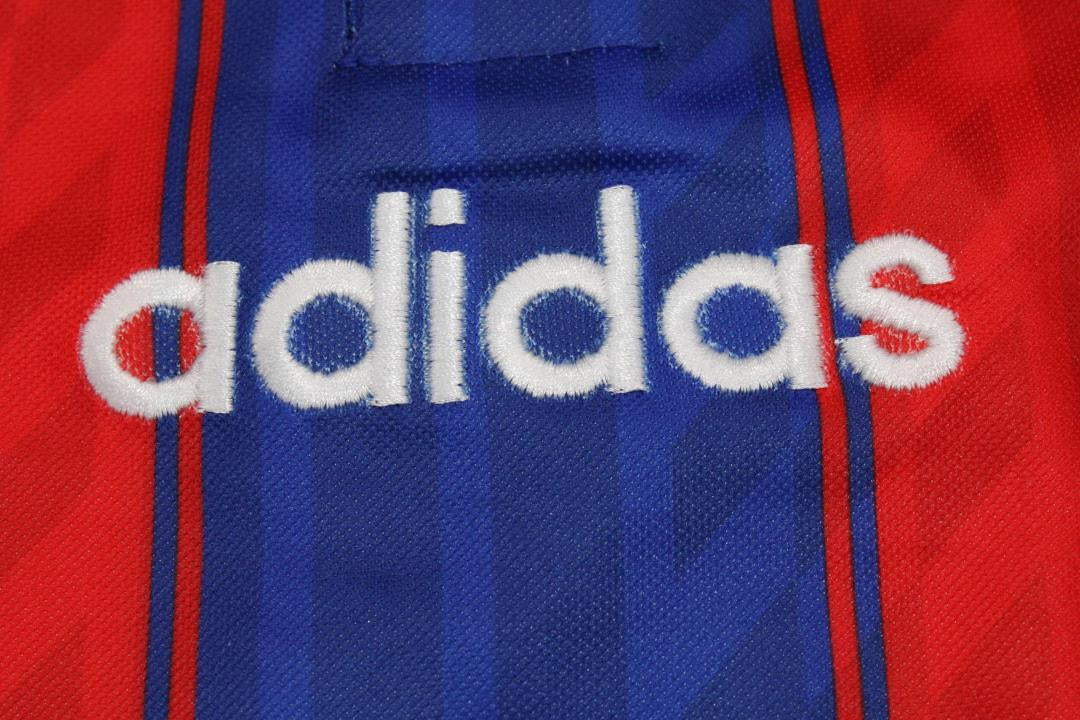 Camisa Bayern de Munique Home 95/97 - Versão Retrô "Matthäus" N° 10