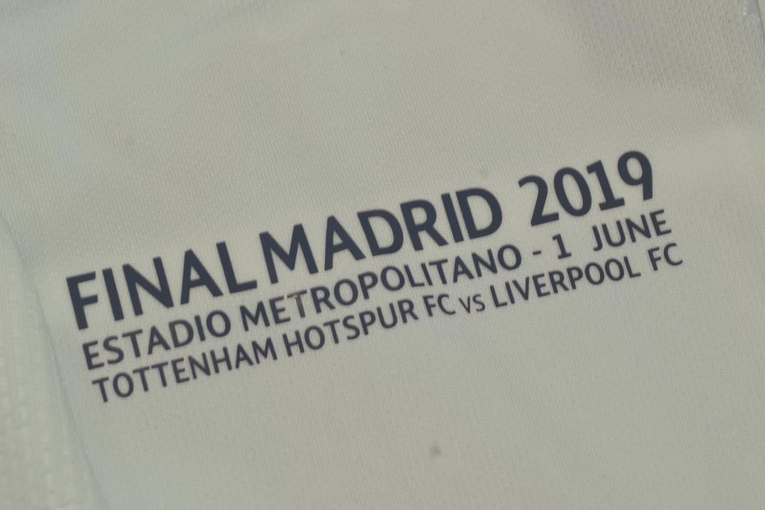 Camisa Tottenham UCL Final 18/19 - Versão Retrô