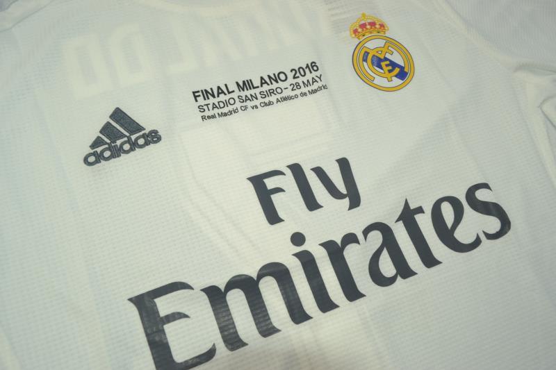 Camisa Real Madrid Home 15/16 - Versão Retrô "Cristiano Ronaldo" Nº 7