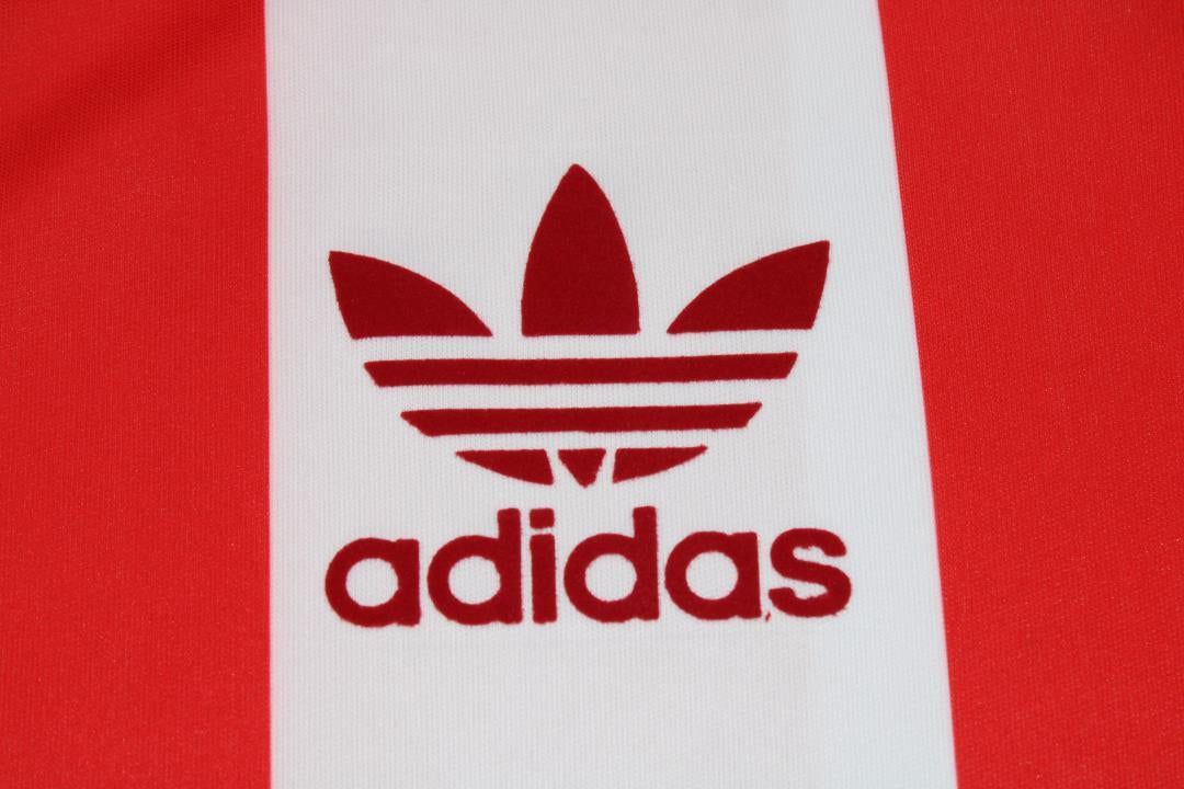 Camisa Real Sporting de Gijón 85/86 - Versão Retrô "Quini" Nº 9