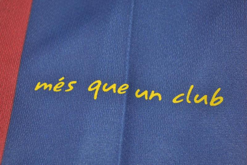 Camisa Barcelona Manga Longa 10/11 - Versão Retrô "David Villa" Nº 7