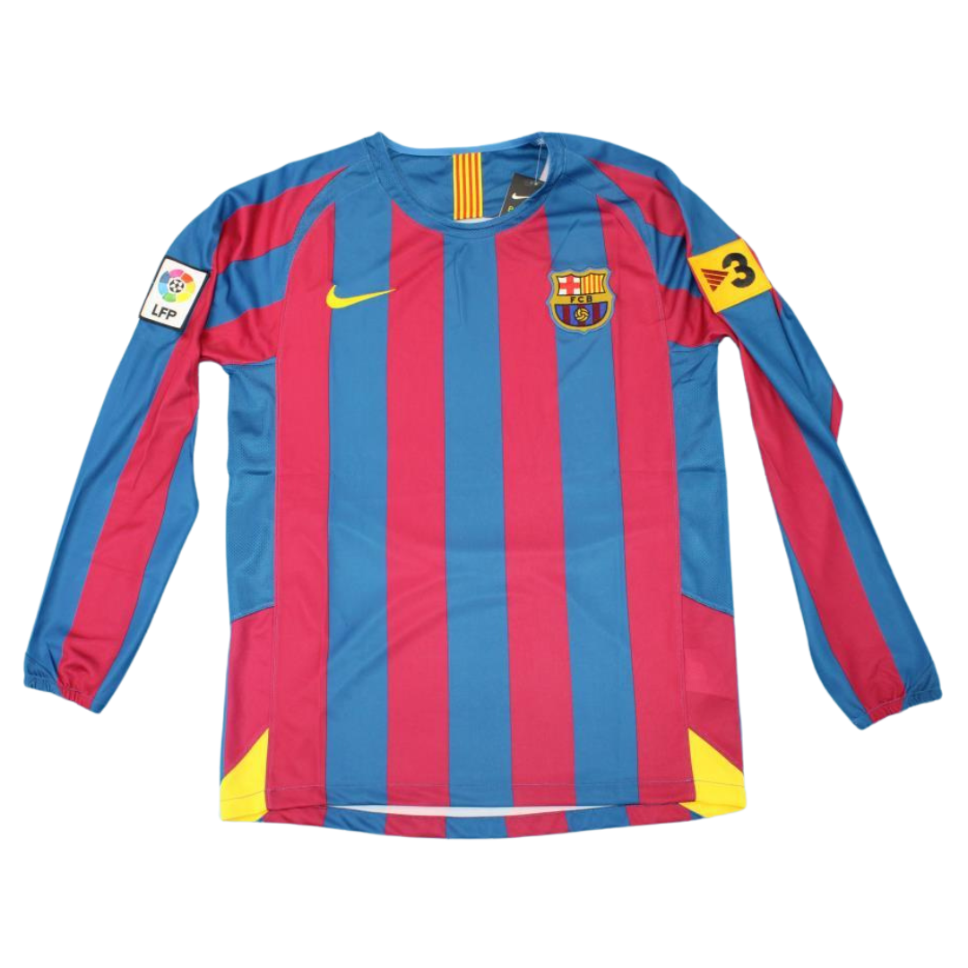 Camisa Barcelona Manga Longa 05/06 - Versão Retrô "Ronaldinho" Nº 10