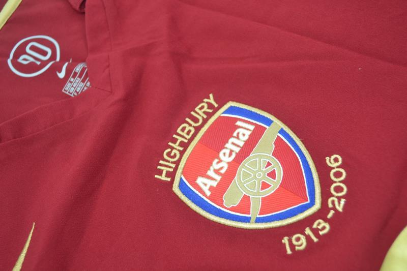 Camisa Arsenal Home 05/06 - Versão Retrô "Beramp" Nº 10