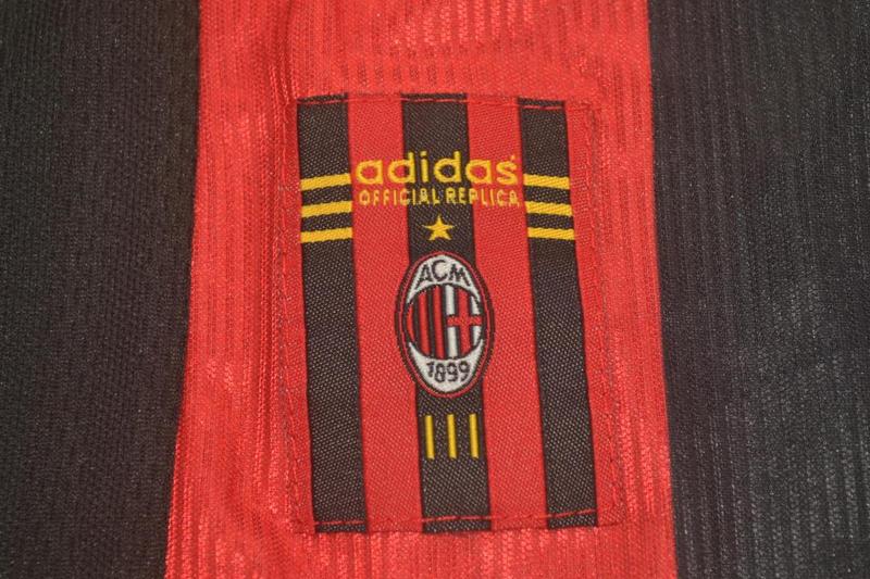 Camisa Retrô Milan Home 98/00 "Shevchenko" N°.7