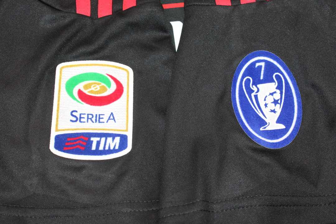Camisa Retrô Milan Third 10/11 "Ibrahimović" N°.11