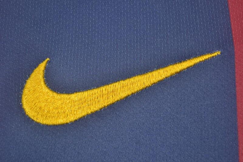 Camisa Barcelona Home 14/15 - Versão Retrô "A.Iniesta" Nº 8