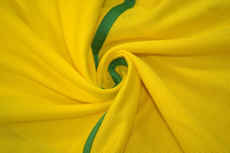 Camisa Retrô Brasil Home Copa do Mundo Versão 2002 "Ronaldinho" N°.11