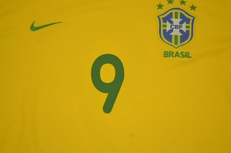 Camisa Retrô Brasil Home 2000 "Ronaldo" N°.9