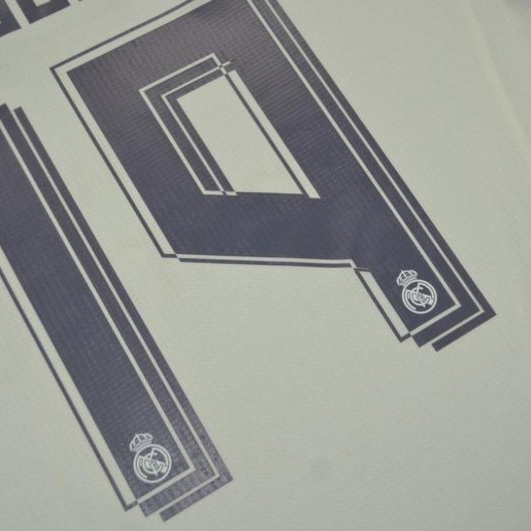 Camisa Real Madrid Home 15/16 - Versão Retrô "Modric" Nº 19