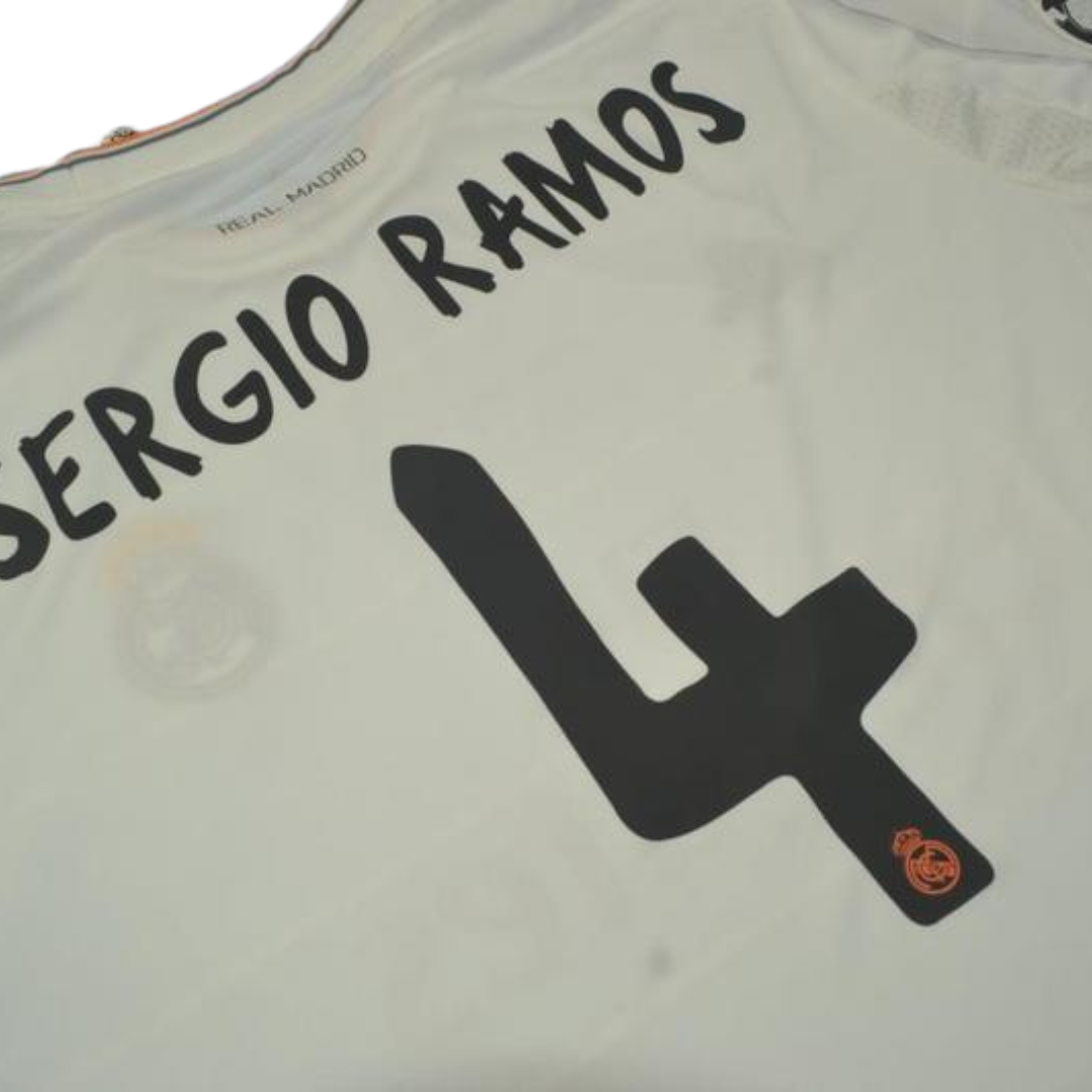Camisa Real Madrid Manga Longa 13/14 - Versão Retrô "Sergio Ramos" Nº 4