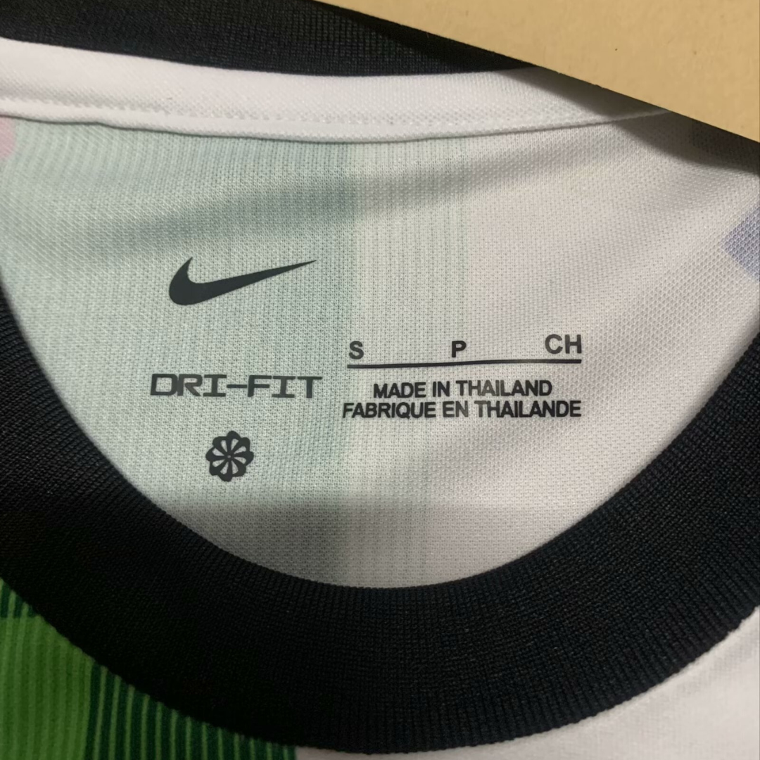Camisa Liverpool Versão Especial 23/24 - Versão Retrô