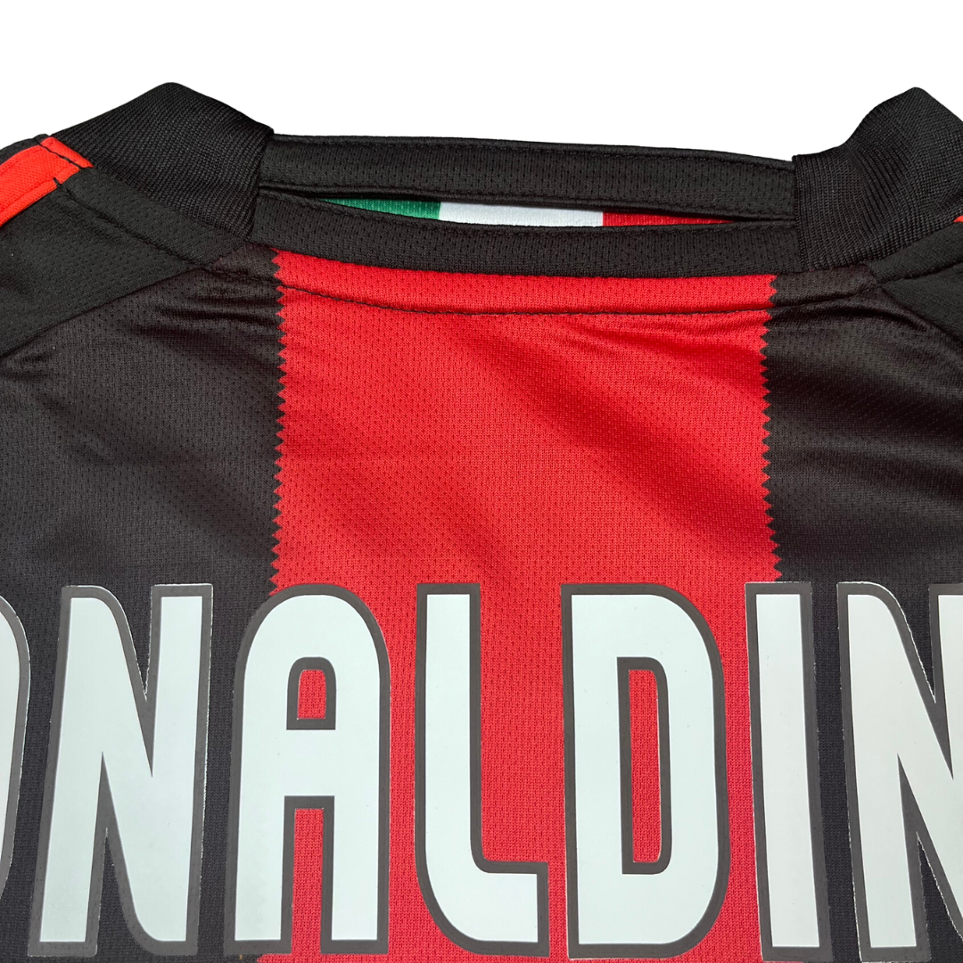 Camisa Milan Manga Longa 10/11 - Versão Retrô "Ronaldinho" Nº 80