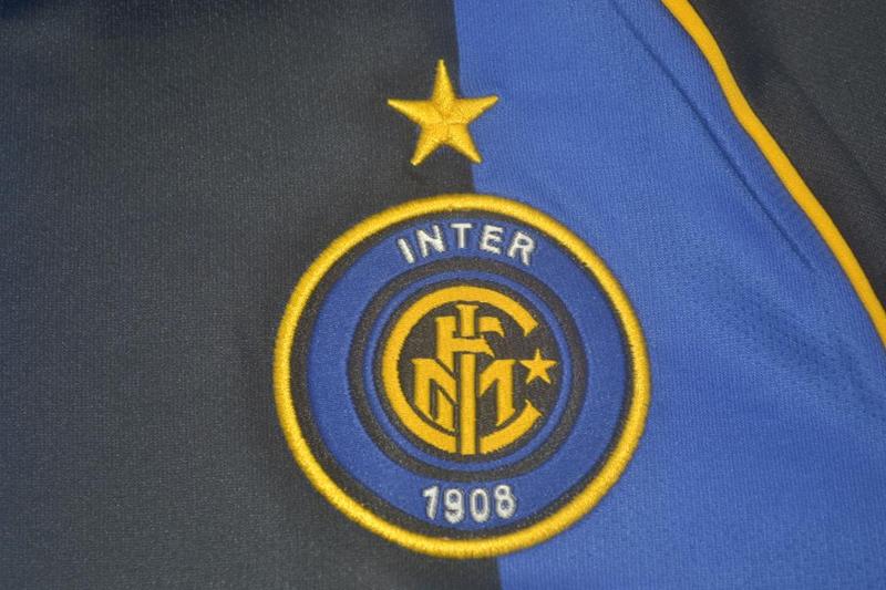 Camisa Retrô Inter de Milão Home 01/02 "Adriano" N°.10