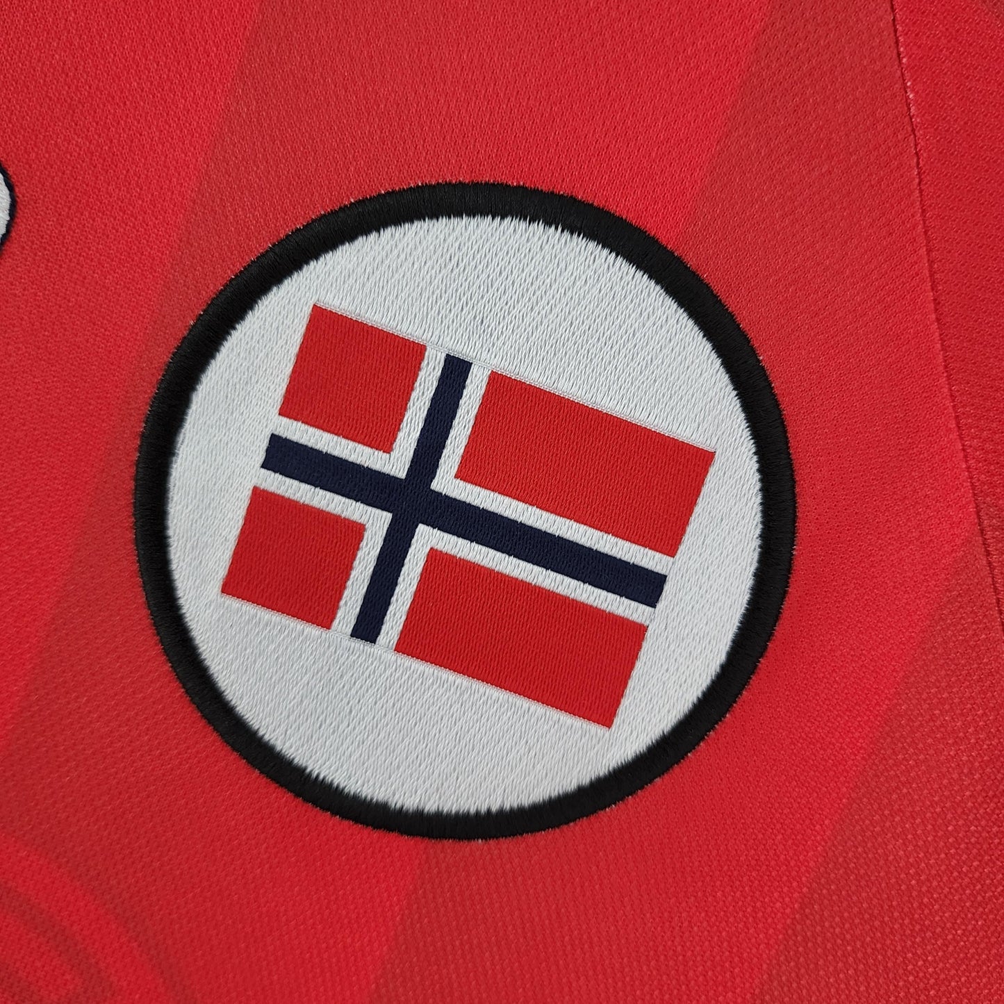 Camisa Noruega Home 98/99 - Versão Retrô "Haaland" N° 15