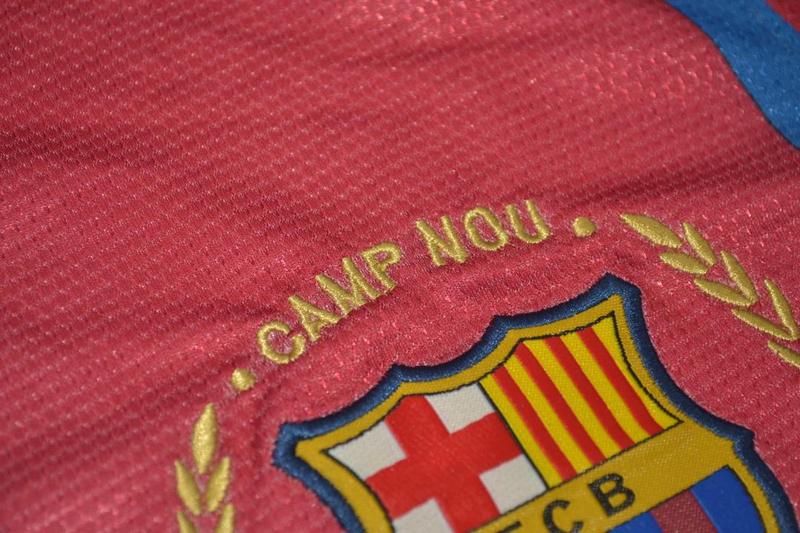 Camisa Barcelona Manga Longa 07/08 - Versão Retrô "Ronaldinho" Nº 10