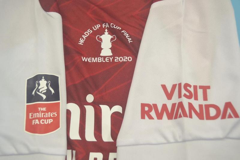 Camisa Arsenal FA Cup Final 2020 - Versão Retrô "Aubameyang" Nº 14