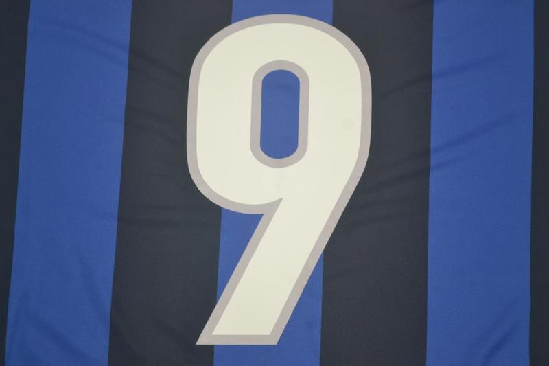Camisa Retrô Inter de Milão Home 99/00 "Ronaldo" N°.9
