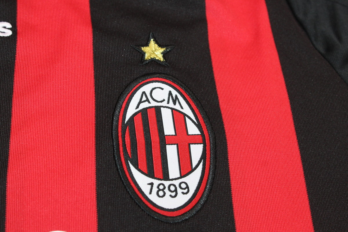 Camisa Retrô Milan Home 08/09 "Kaká" N°.22