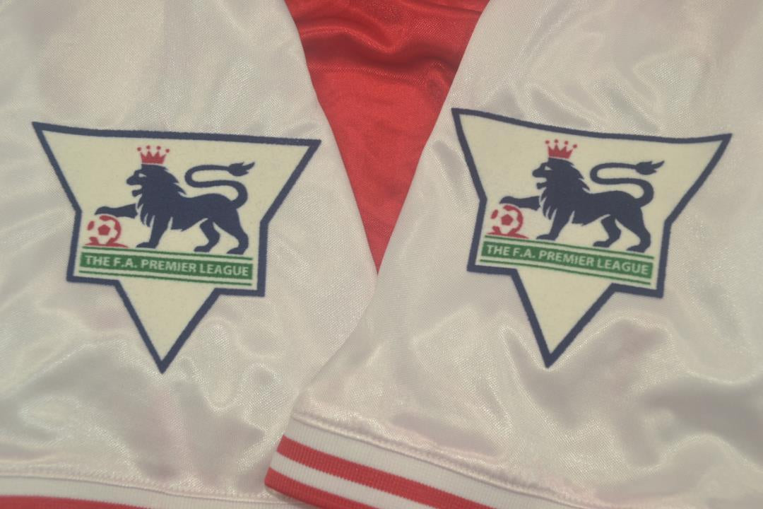 Camisa Arsenal Home 96/98 - Versão Retrô "Vieira" Nº 4