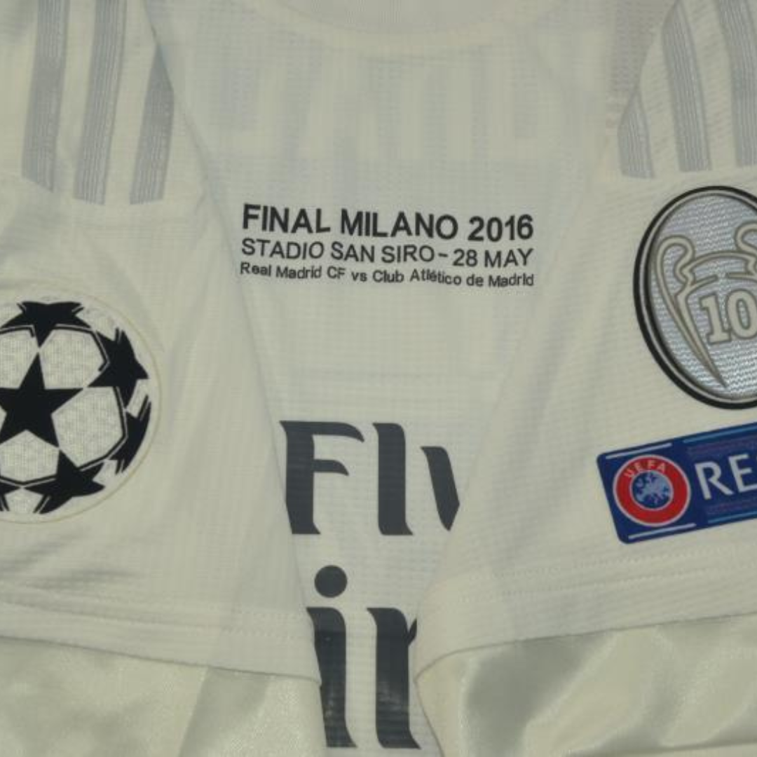 Camisa Real Madrid Home 15/16 - Versão Retrô "Cristiano Ronaldo" Nº 7