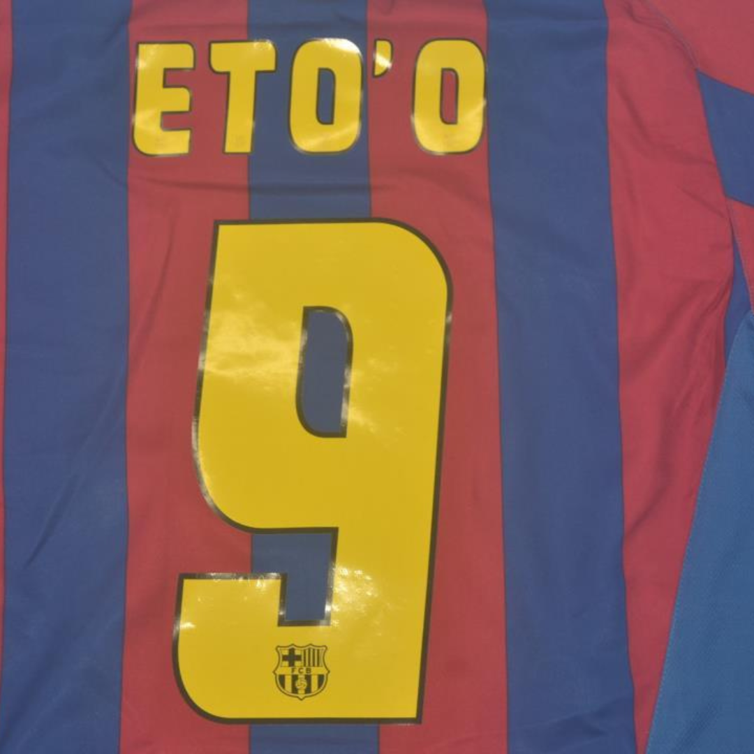 Camisa Barcelona Manga Longa 05/06 - Versão Retrô "Eto'o" Nº 9