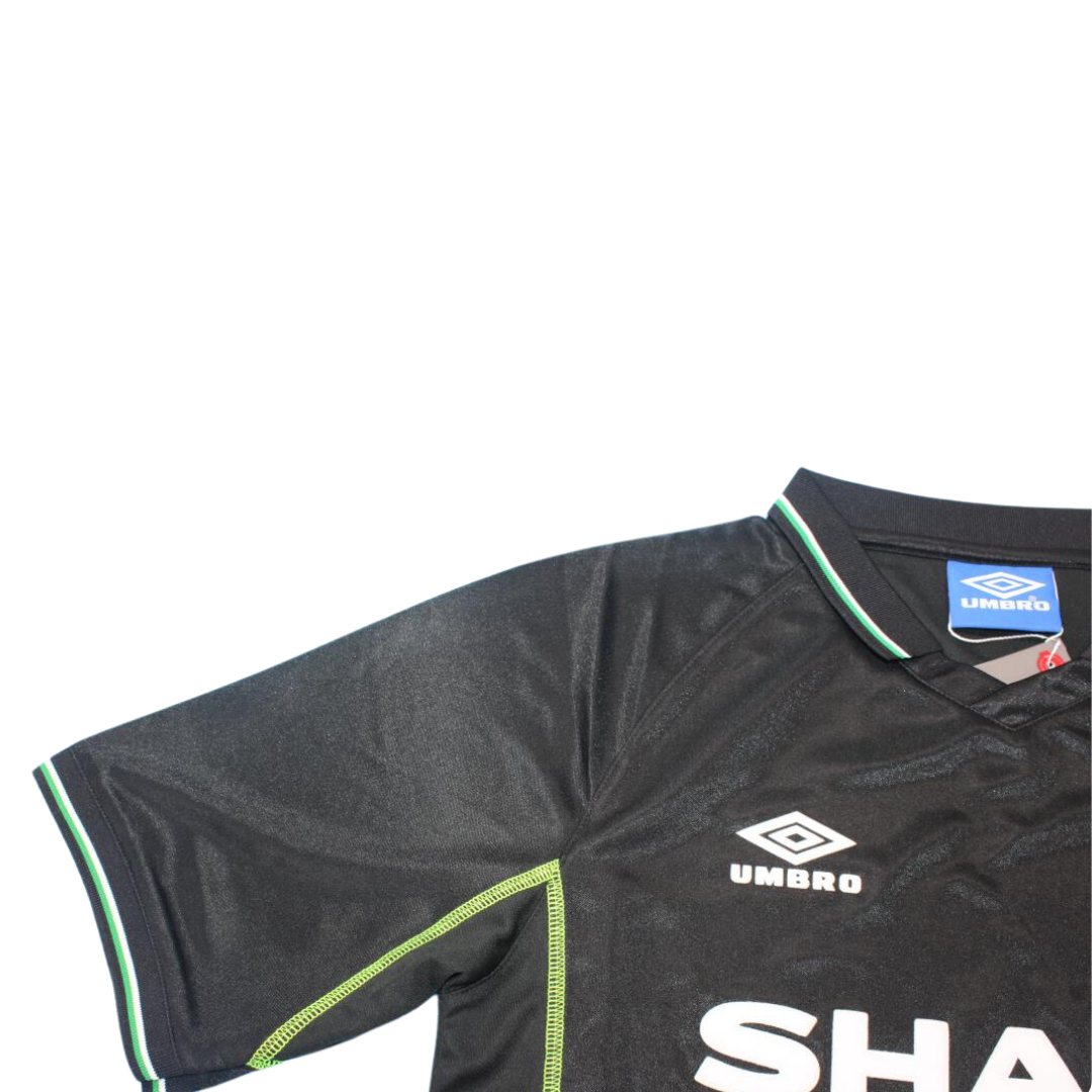 Camisa Manchester United Away 98/00 - Versão Retrô "Sheringham" Nº 10