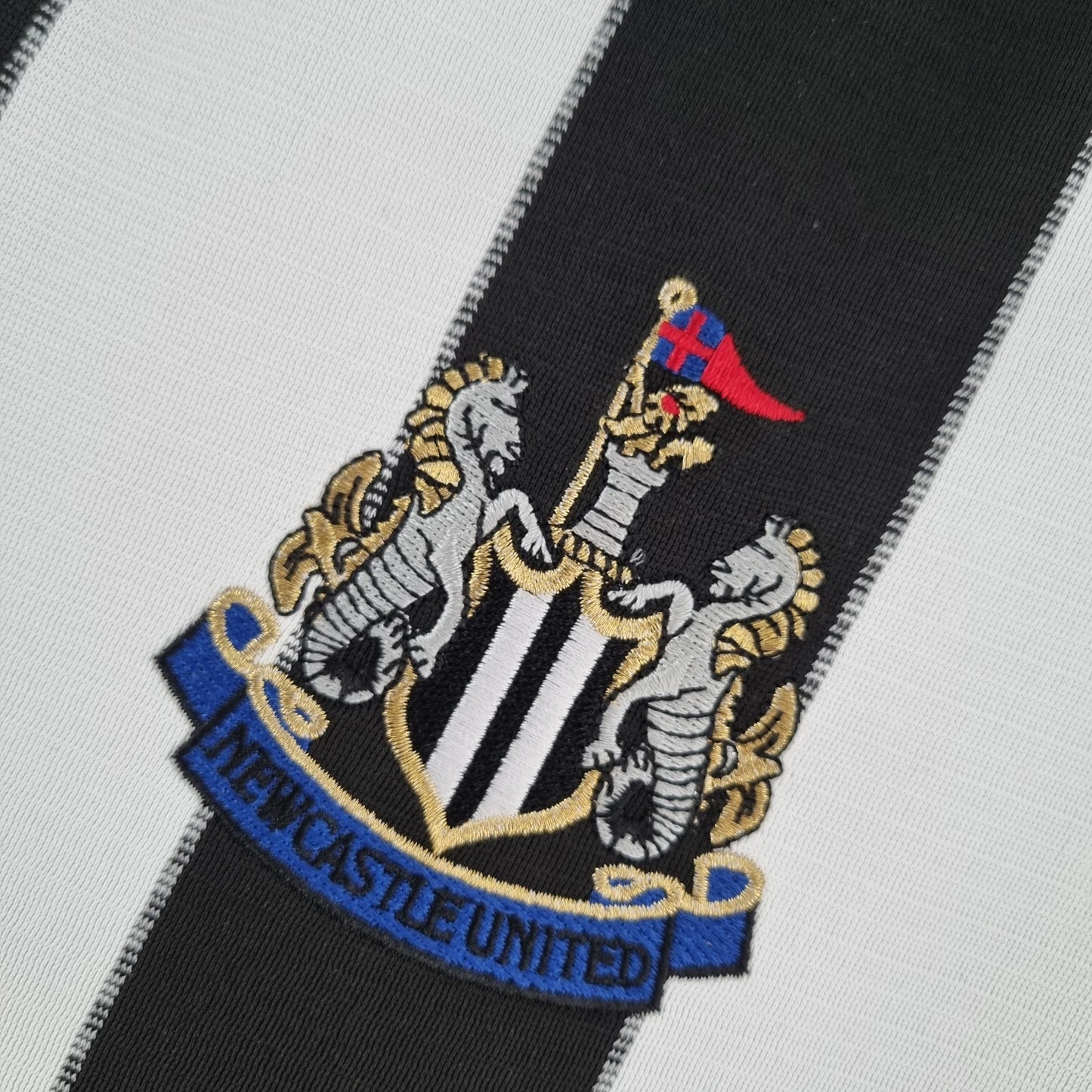 Camisa Newcastle United Home 00/01 - Versão Retrô "Speed" Nº 11