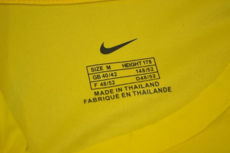 Camisa Retrô Brasil Home Copa do Mundo Versão 2002 "Ronaldinho" N°.11